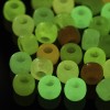 abalorios de columna de acrilico en colores mixtos florescentes
