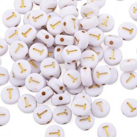 Abalorios blancos con letra T en dorado. Tamaño 7x4 mm