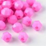 Perlas facetadas en color rosado